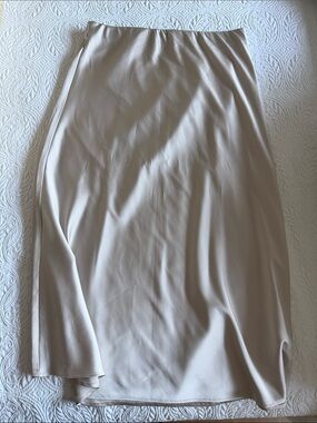 Classic Cream Midi Skirt — Sleek Everyday Styling